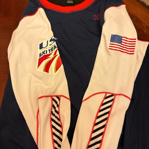 Helly Hansen Official US Ski Team base layer long sleeve wUSA Flag logo on arm - Picture 3 of 9